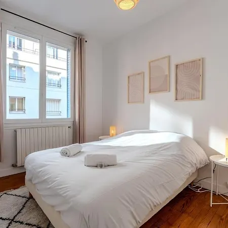 500m Tram: 2 Bedrooms - Fiber Wifi - Comfort + Grenoble