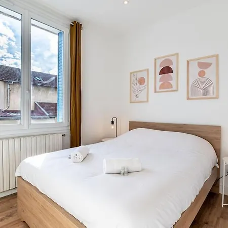 500m Tram: 2 Bedrooms - Fiber Wifi - Comfort + Apartment *